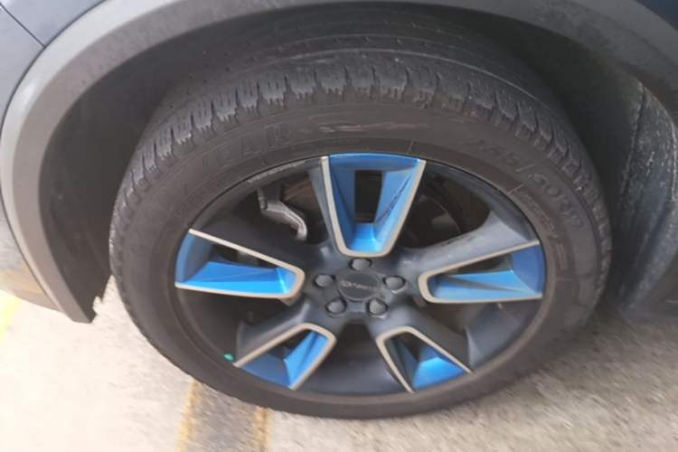 Used Lynk & Co 01 2021 2.0TD Two-Wheel Drive Zhaopu Pro Left Front Wheel Hub