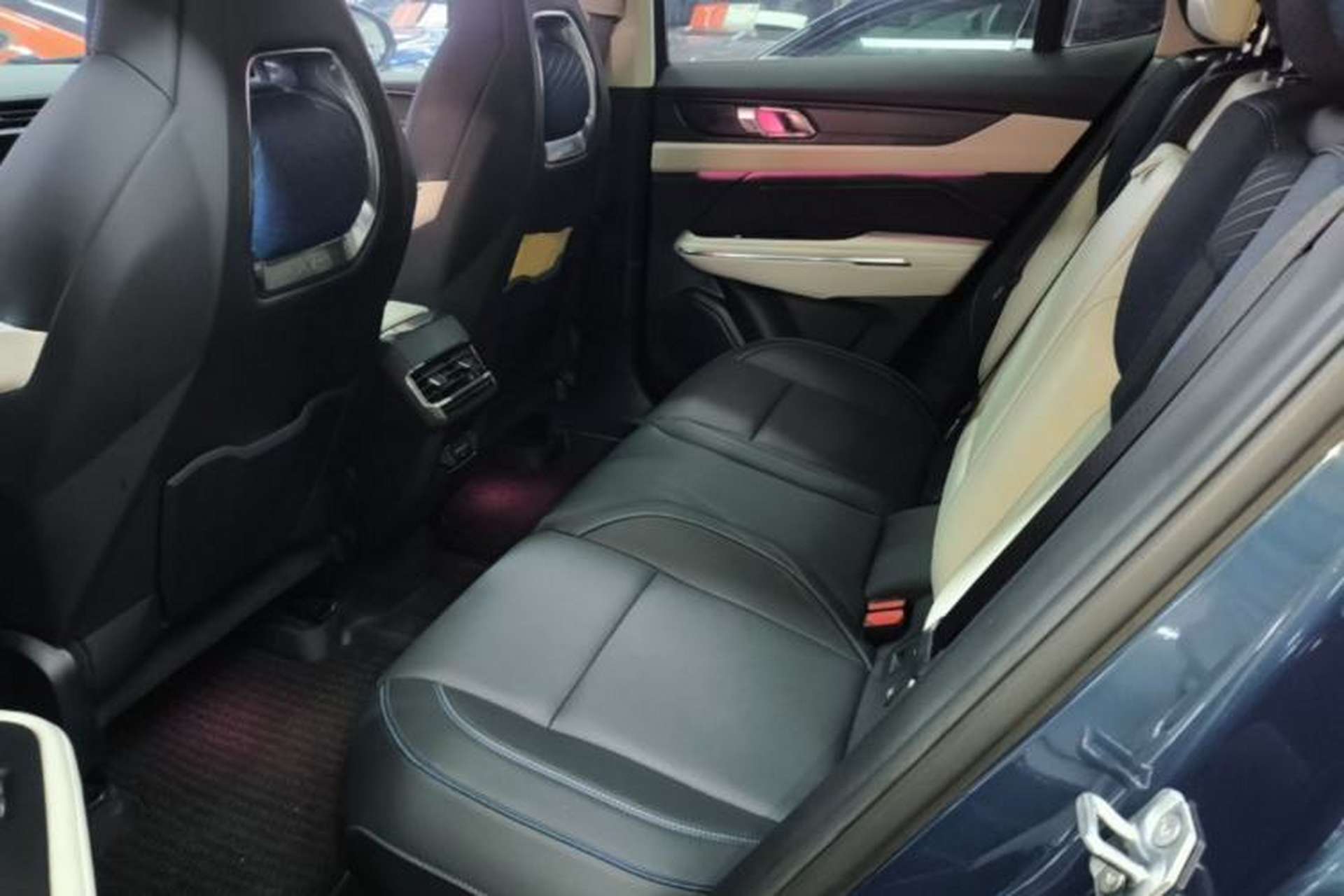 Used Lynk & Co 01 2021 2.0TD Two-Wheel Drive Zhaopu Pro Left Rear Seat