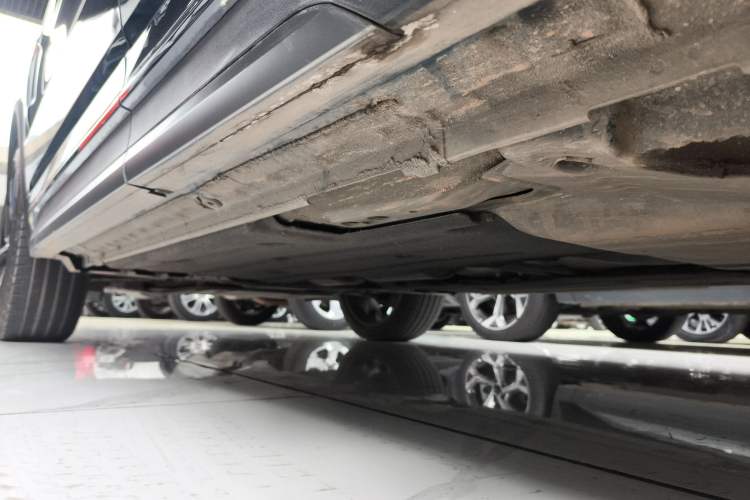 Used Lynk & Co 01 2021 2.0TD Two-Wheel Drive Zhaopu Pro Left Side Sill