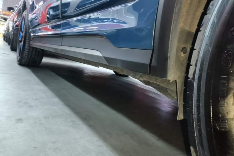 Used Lynk & Co 01 2021 2.0TD Two-Wheel Drive Zhaopu Pro Left Side Sill
