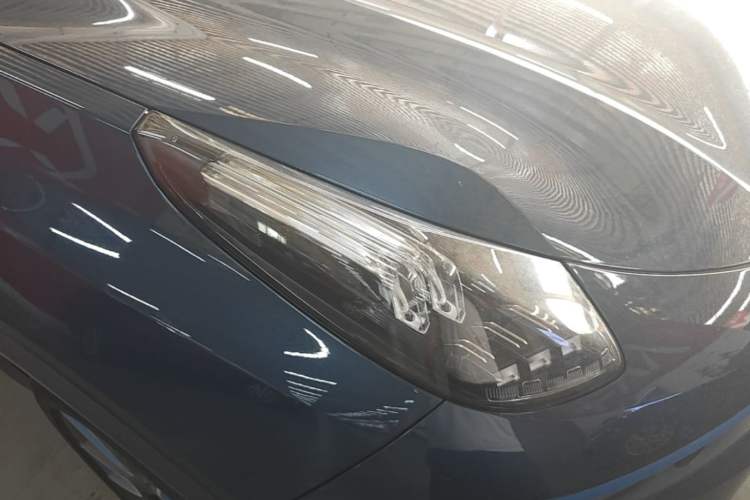 Used Lynk & Co 01 2021 2.0TD Two-Wheel-Drive Pro Trim Right Front Headlight