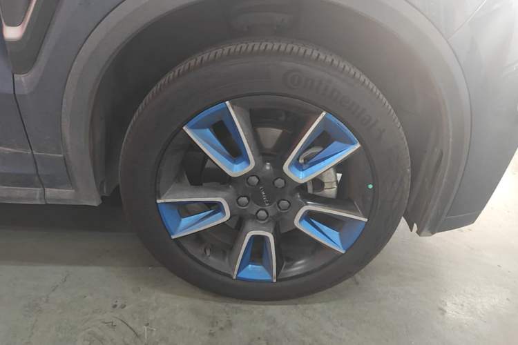 Used Lynk & Co 01 2021 2.0TD Two-Wheel-Drive Pro Trim Right Front Wheel Hub