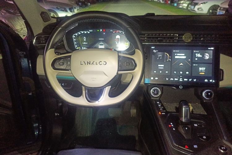 Used Lynk & Co 01 2021 2.0TD Two-Wheel Drive Zhaopu Pro Steering Wheel