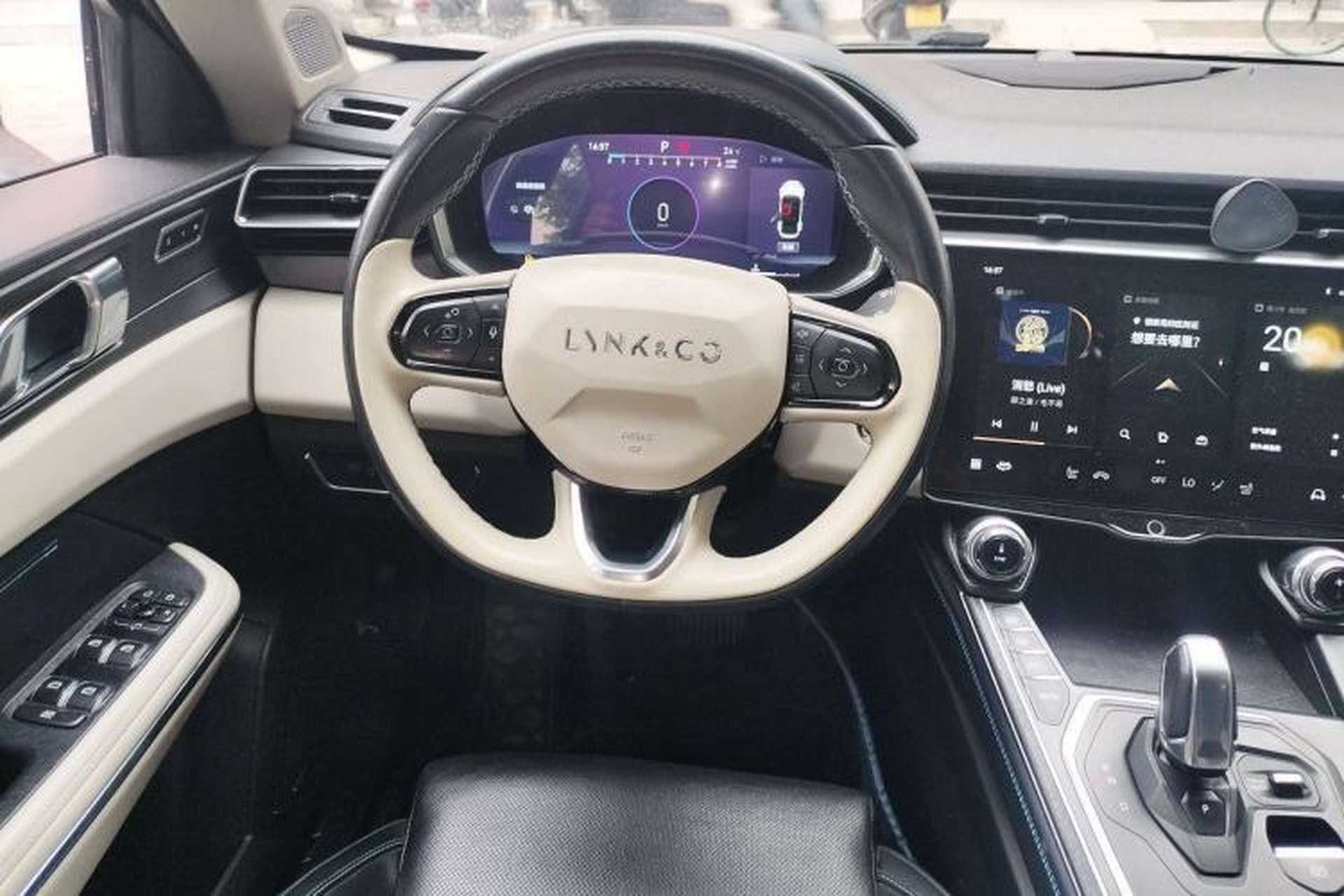 Used Lynk & Co 01 2021 2.0TD Two-Wheel Drive Zhaopu Pro Steering Wheel