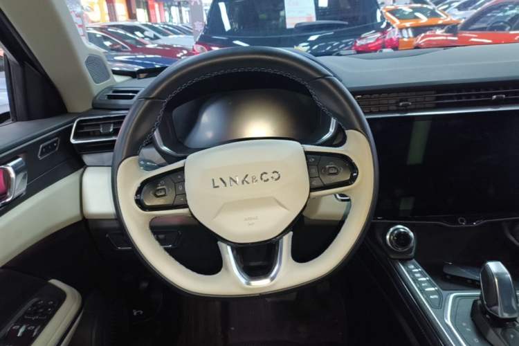 Used Lynk & Co 01 2021 2.0TD Two-Wheel Drive Zhaopu Pro Steering Wheel