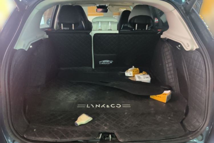 Used Lynk & Co 01 2021 2.0TD Two-Wheel Drive Zhaopu Pro Trunk