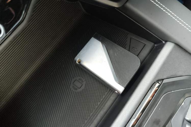 Used Lynk & Co 01 2021 2.0TD Four-Wheel Drive Hype-Halo Vehicle Key