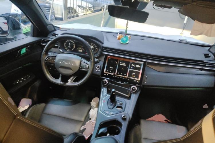 Used Lynk & Co 01 2021 2.0TD Four-Wheel Drive Hype-Halo Center Console