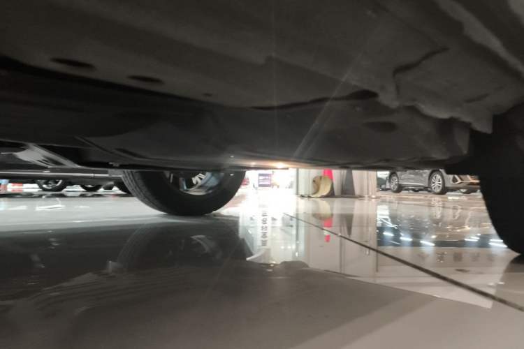 Used Lynk & Co 01 2021 2.0TD Two-Wheel Drive Zhaopu Pro Chassis Front Left