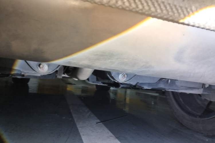 Used Lynk & Co 01 2021 2.0TD Two-Wheel Drive Zhaopu Pro Chassis Rear