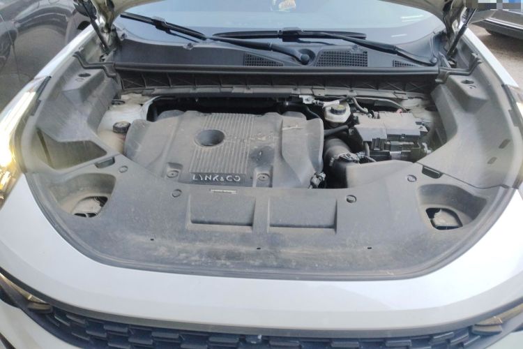 Used Lynk & Co 01 2021 2.0TD Four-Wheel Drive Hype-Halo Engine Bay