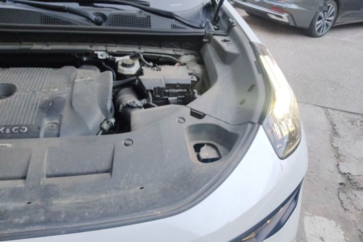 Used Lynk & Co 01 2021 2.0TD Four-Wheel Drive Hype-Halo Engine Bay Left