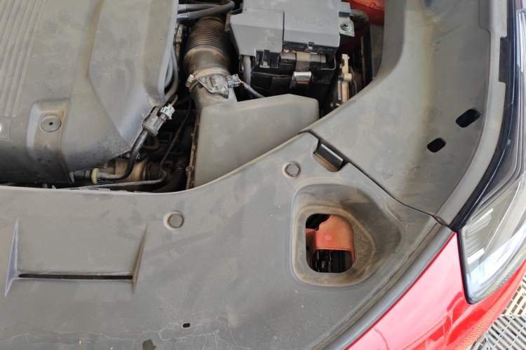 Used Lynk & Co 01 2021 2.0TD Four-Wheel Drive Hype-Halo Engine Bay Left