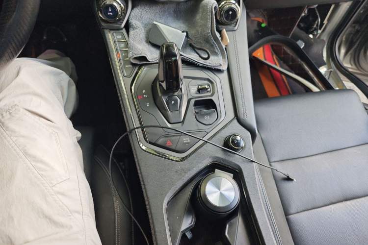 Used Lynk & Co 01 2021 2.0TD Four-Wheel Drive Hype-Halo Gear Lever