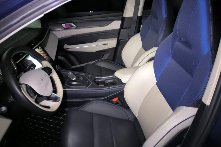 Used Lynk & Co 01 2021 2.0TD Two-Wheel-Drive Pro Trim Left Front Seat