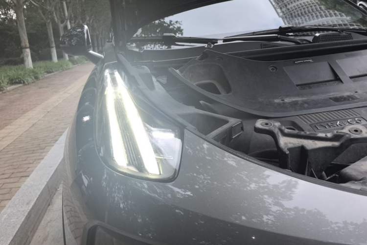 Used Lynk & Co 01 2021 2.0TD Four-Wheel Drive Hype-Halo Right Front Headlight