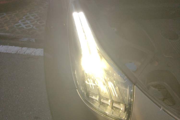 Used Lynk & Co 01 2021 2.0TD Four-Wheel Drive Hype-Halo Right Front Headlight