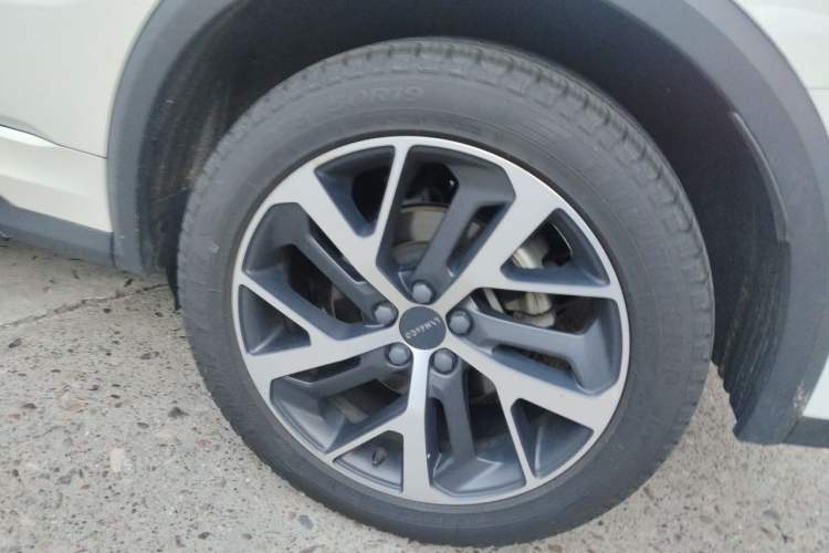 Used Lynk & Co 01 2021 2.0TD Four-Wheel Drive Hype-Halo Right Front Wheel Hub