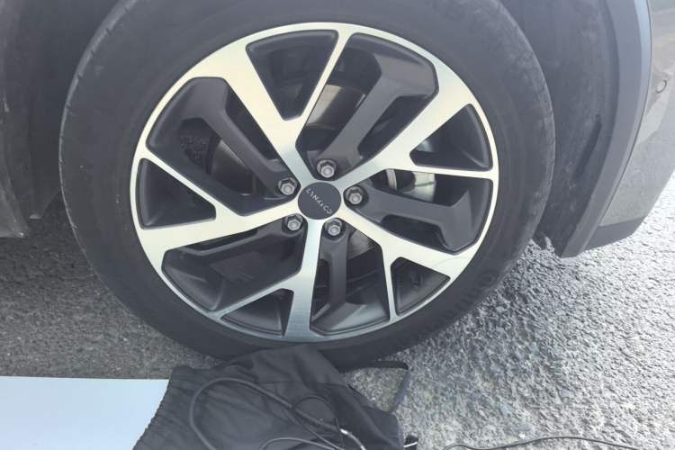 Used Lynk & Co 01 2021 2.0TD Four-Wheel Drive Hype-Halo Right Front Wheel Hub