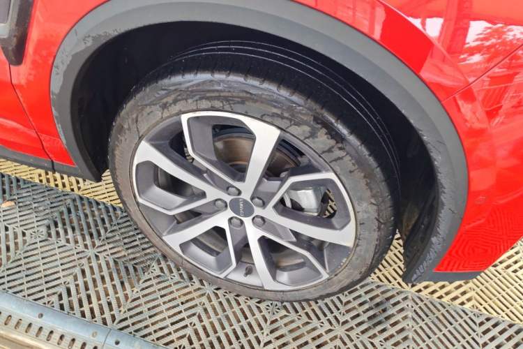Used Lynk & Co 01 2021 2.0TD Four-Wheel Drive Hype-Halo Right Front Wheel Hub