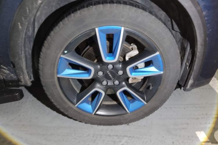 Used Lynk & Co 01 2021 2.0TD Two-Wheel Drive Zhaopu Pro Right Front Wheel Hub