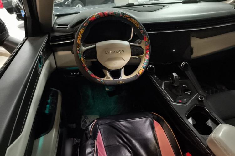 Used Lynk & Co 01 2021 2.0TD Two-Wheel Drive Zhaopu Pro Steering Wheel