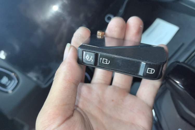 Used Lynk & Co 01 2021 2.0TD Four-Wheel Drive Hype-Halo Vehicle Key