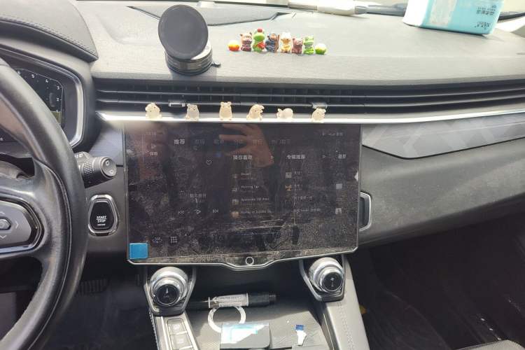 Used Lynk & Co 01 2021 2.0TD Two-Wheel-Drive Pro Trim Audio And AC Panel