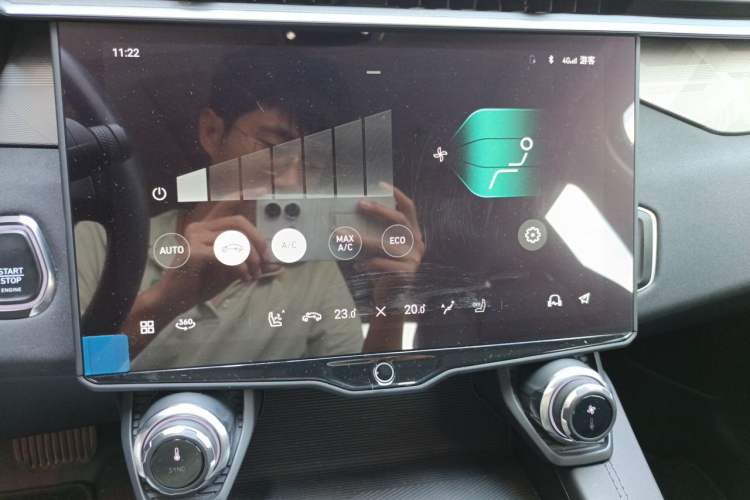 Used Lynk & Co 01 2021 2.0TD Two-Wheel-Drive Pro Trim Audio And AC Panel