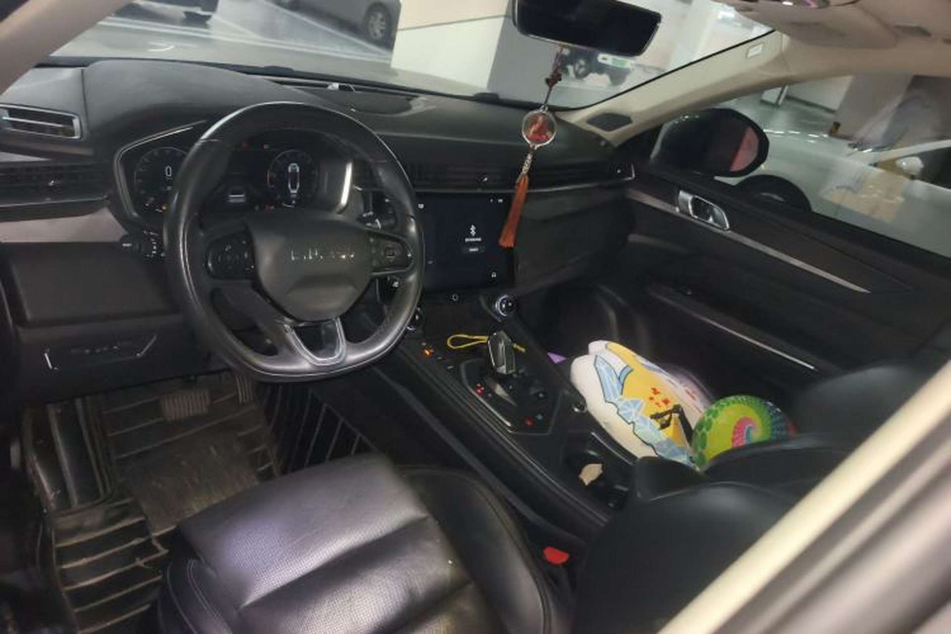 Used Lynk & Co 01 2021 2.0TD Two-Wheel-Drive Pro Trim Center Console
