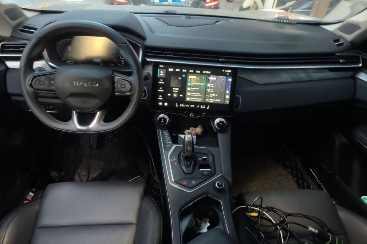 Used Lynk & Co 01 2021 2.0TD Two-Wheel-Drive Pro Trim Center Console