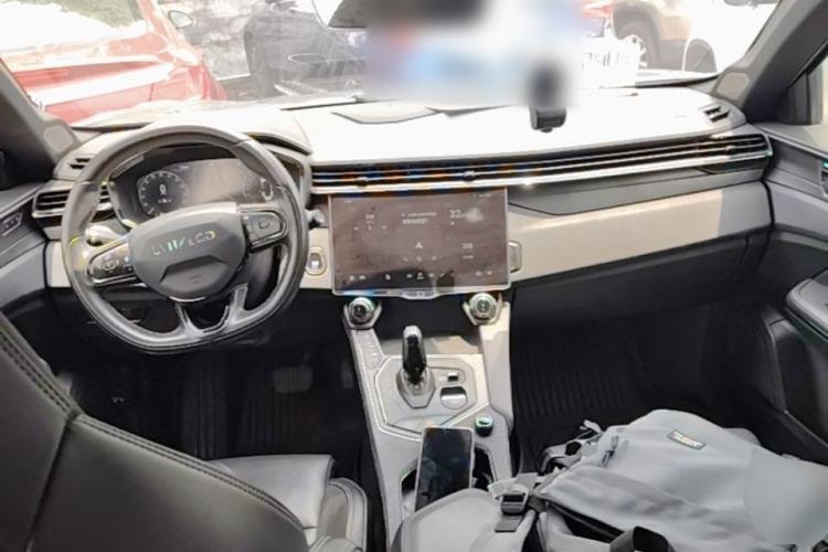 Used Lynk & Co 01 2021 2.0TD Four-Wheel Drive Hype-Halo Center Console