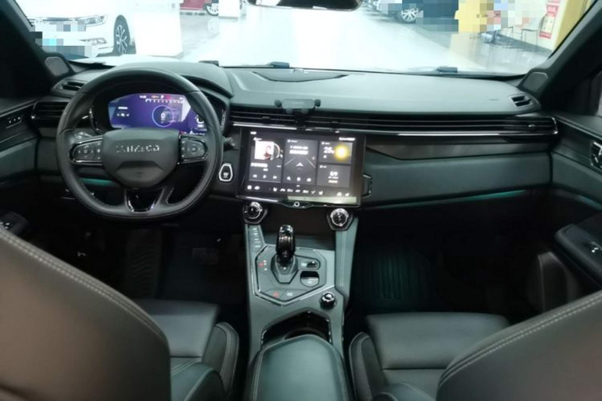 Used Lynk & Co 01 2021 2.0TD Four-Wheel Drive Hype-Halo Center Console