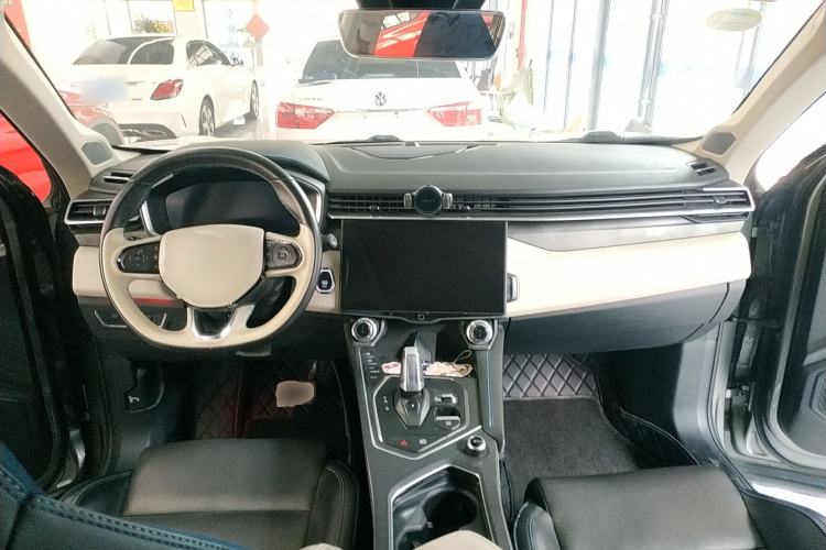 Used Lynk & Co 01 2021 2.0TD Two-Wheel Drive Zhaopu Pro Center Console