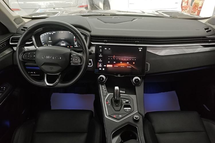 Used Lynk & Co 01 2021 2.0TD Two-Wheel-Drive Pro Trim Center Console