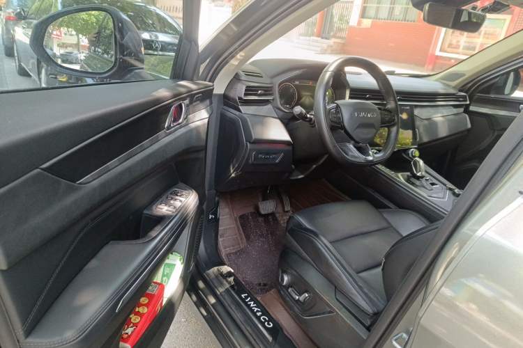 Used Lynk & Co 01 2021 2.0TD Two-Wheel-Drive Pro Trim Driver Seat