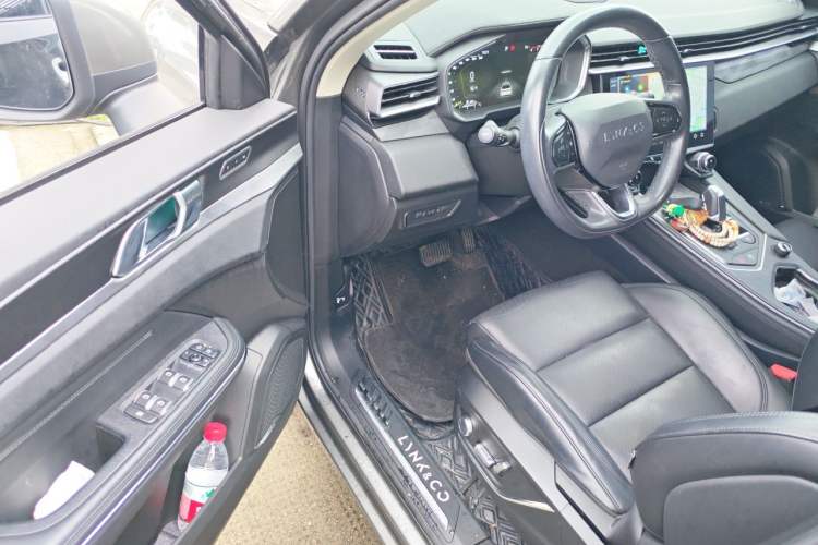 Used Lynk & Co 01 2021 2.0TD Two-Wheel-Drive Pro Trim Driver Seat