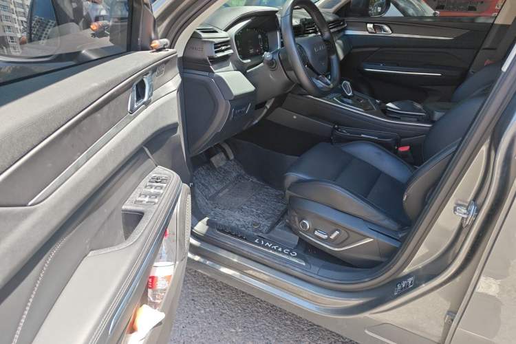 Used Lynk & Co 01 2021 2.0TD Two-Wheel-Drive Pro Trim Driver Seat