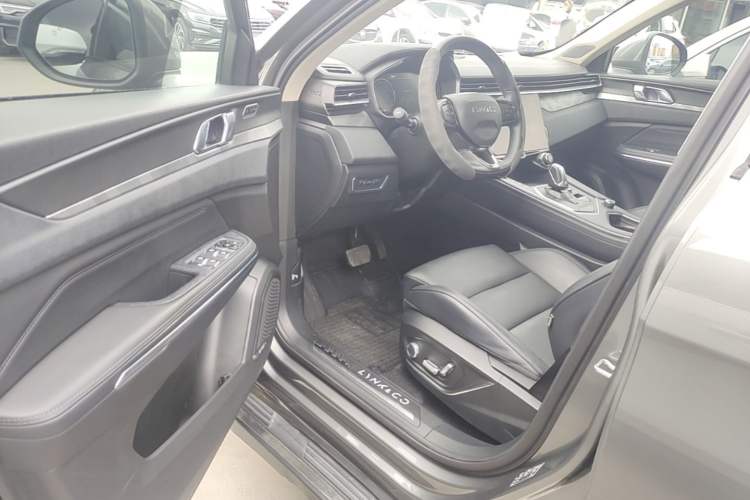 Used Lynk & Co 01 2021 2.0TD Two-Wheel-Drive Pro Trim Driver Seat