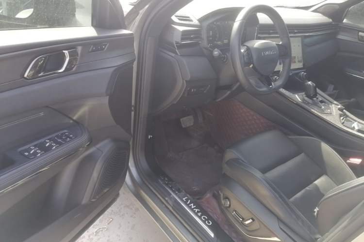 Used Lynk & Co 01 2021 2.0TD Four-Wheel Drive Hype-Halo Driver Seat
