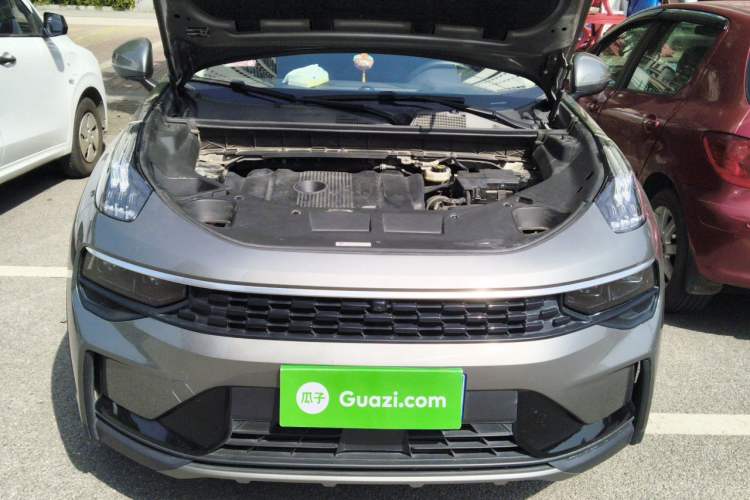 Used Lynk & Co 01 2021 2.0TD Two-Wheel-Drive Pro Trim Engine Bay