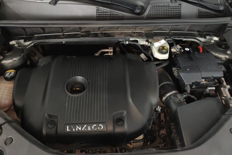 Used Lynk & Co 01 2021 2.0TD Two-Wheel Drive Zhaopu Pro Engine Bay