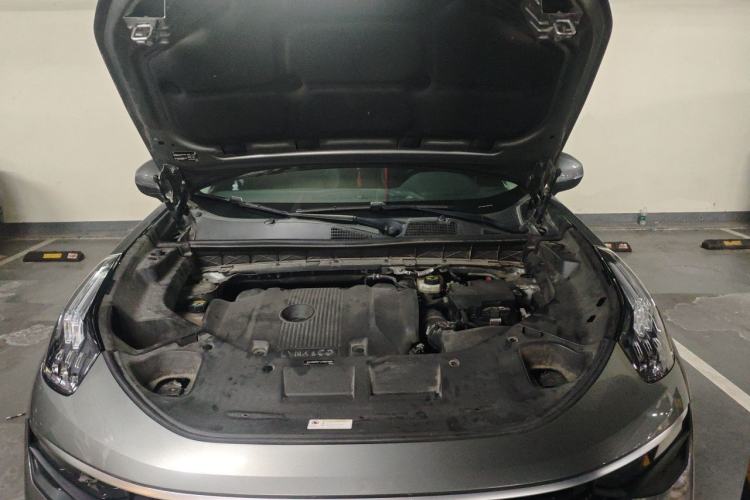 Used Lynk & Co 01 2021 2.0TD Two-Wheel-Drive Pro Trim Engine Bay