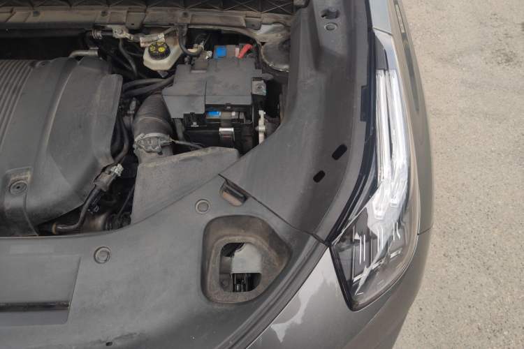 Used Lynk & Co 01 2021 2.0TD Four-Wheel Drive Hype-Halo Engine Bay Left