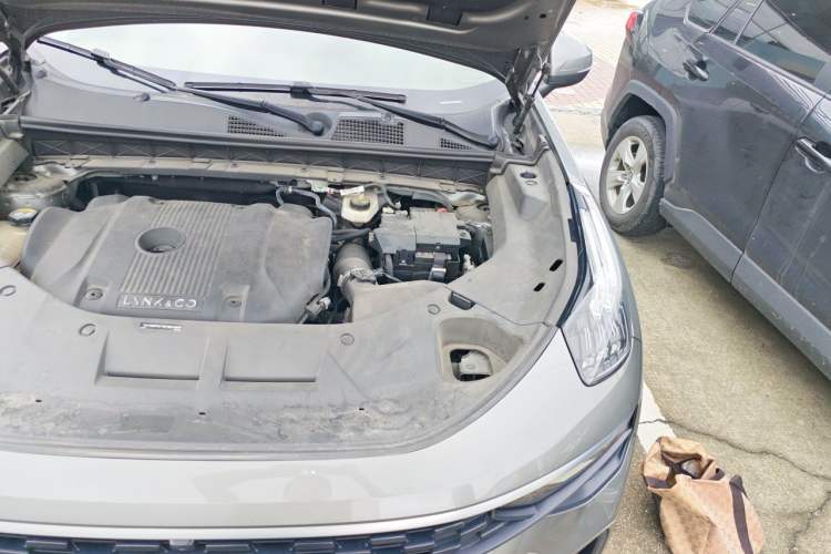 Used Lynk & Co 01 2021 2.0TD Two-Wheel-Drive Pro Trim Engine Bay Left