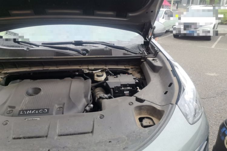 Used Lynk & Co 01 2021 2.0TD Two-Wheel-Drive Pro Trim Engine Bay Left