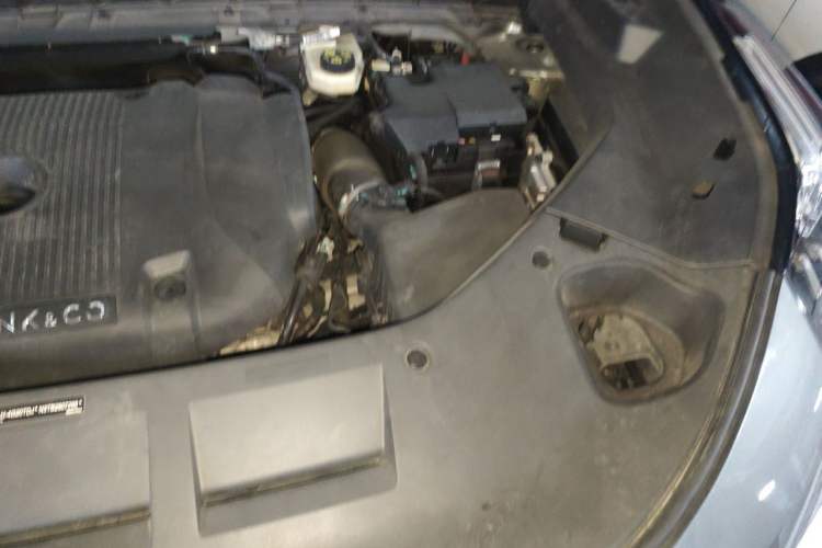 Used Lynk & Co 01 2021 2.0TD Two-Wheel-Drive Pro Trim Engine Bay Left