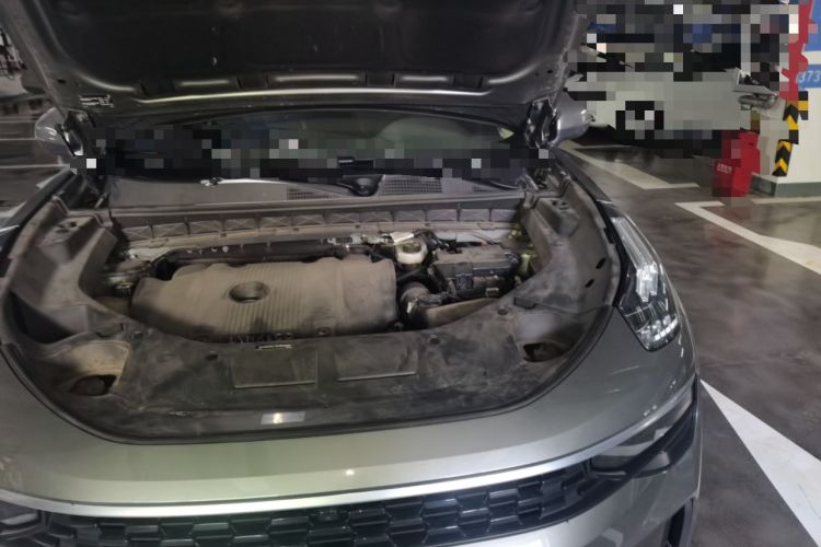 Used Lynk & Co 01 2021 2.0TD Two-Wheel-Drive Pro Trim Engine Bay Left