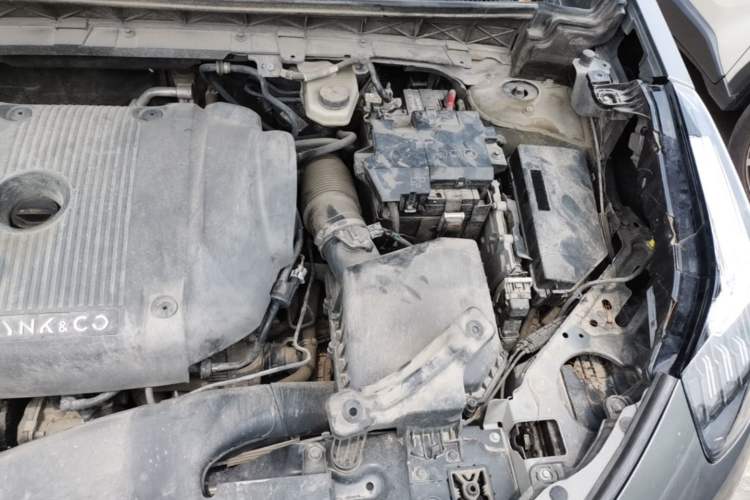 Used Lynk & Co 01 2021 2.0TD Four-Wheel Drive Hype-Halo Engine Bay Left