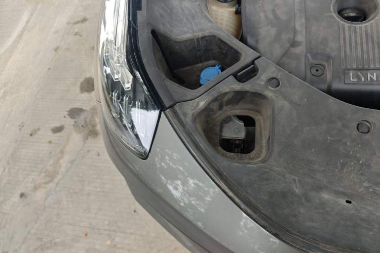 Used Lynk & Co 01 2021 2.0TD Four-Wheel Drive Hype-Halo Engine Bay Right